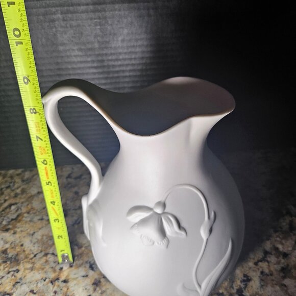 1993 Metropolitan Museum of Art MMA Jonquil White Bisque Parian Pitcher - Picture 8 of 13